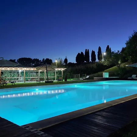 Podere Giardino 16&2, Emma Willa